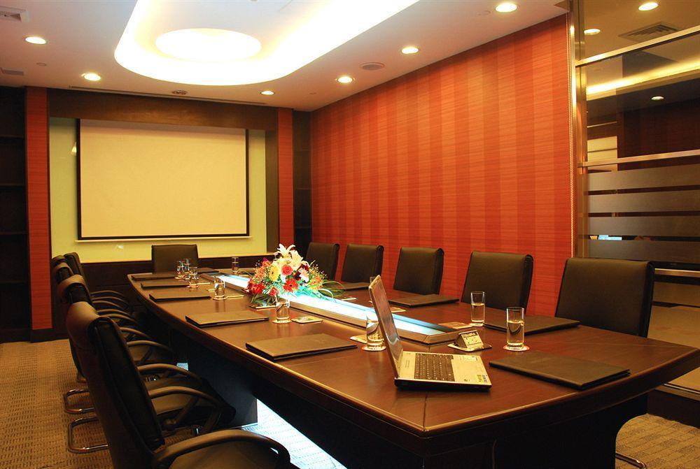 Shanghai Forte Hotel Екстер'єр фото