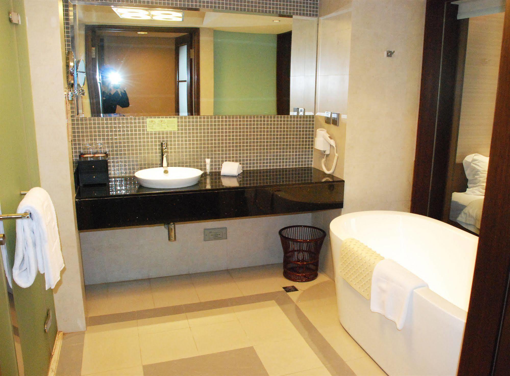 Shanghai Forte Hotel Екстер'єр фото
